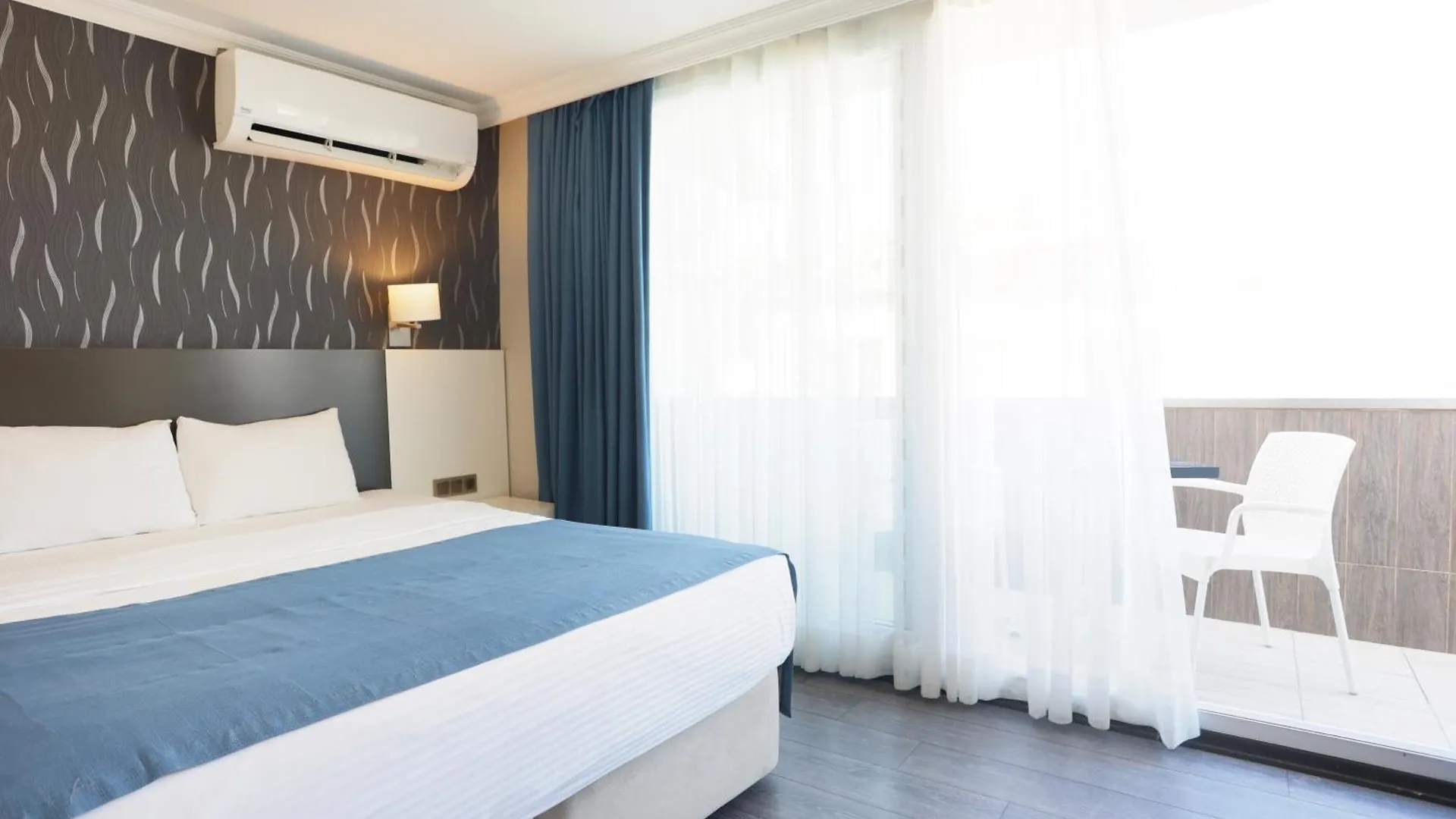 Riva Hotel Alsancak İzmir 3*,