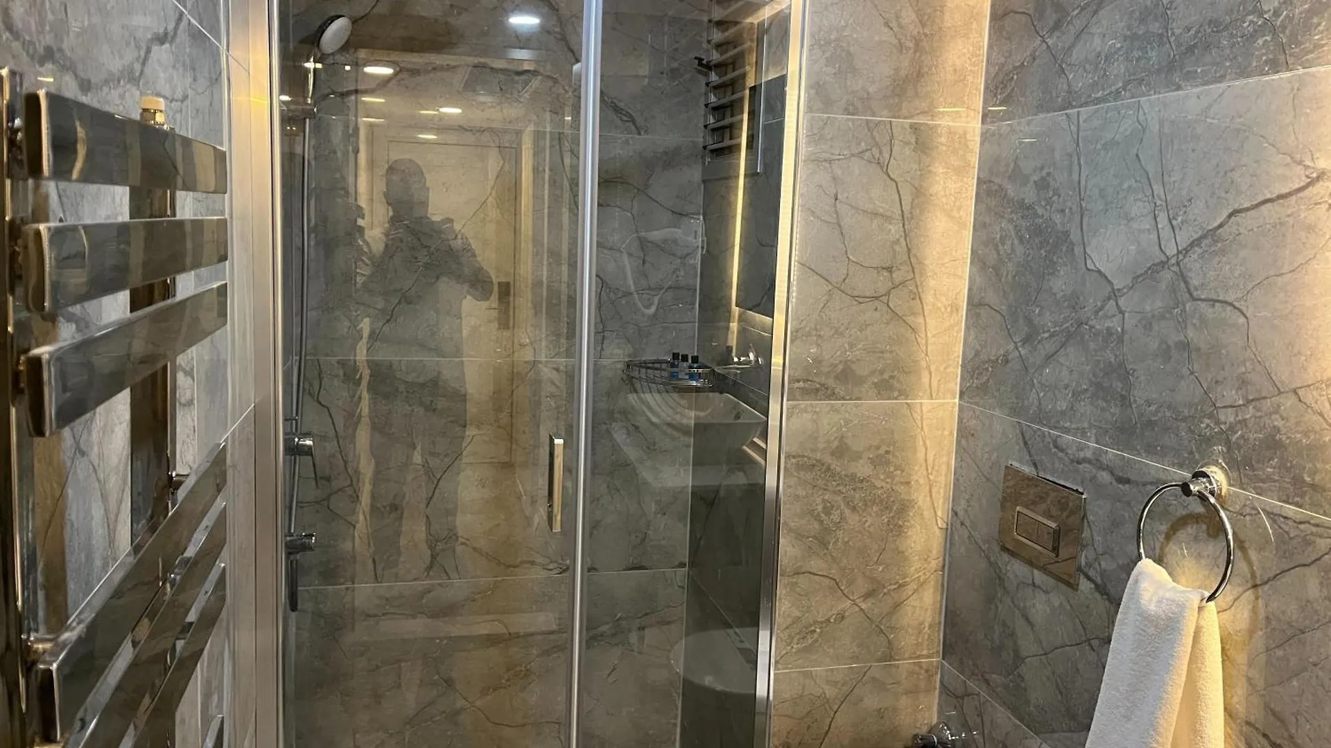 Riva Hotel Alsancak İzmir