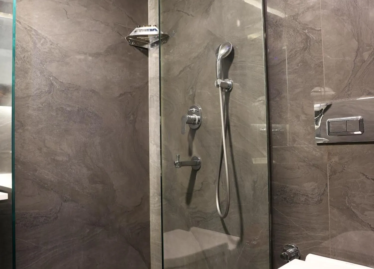 Riva Hotel Alsancak Измир